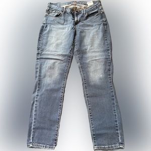 Levi’s Denizen curvy Skinny Jeans
